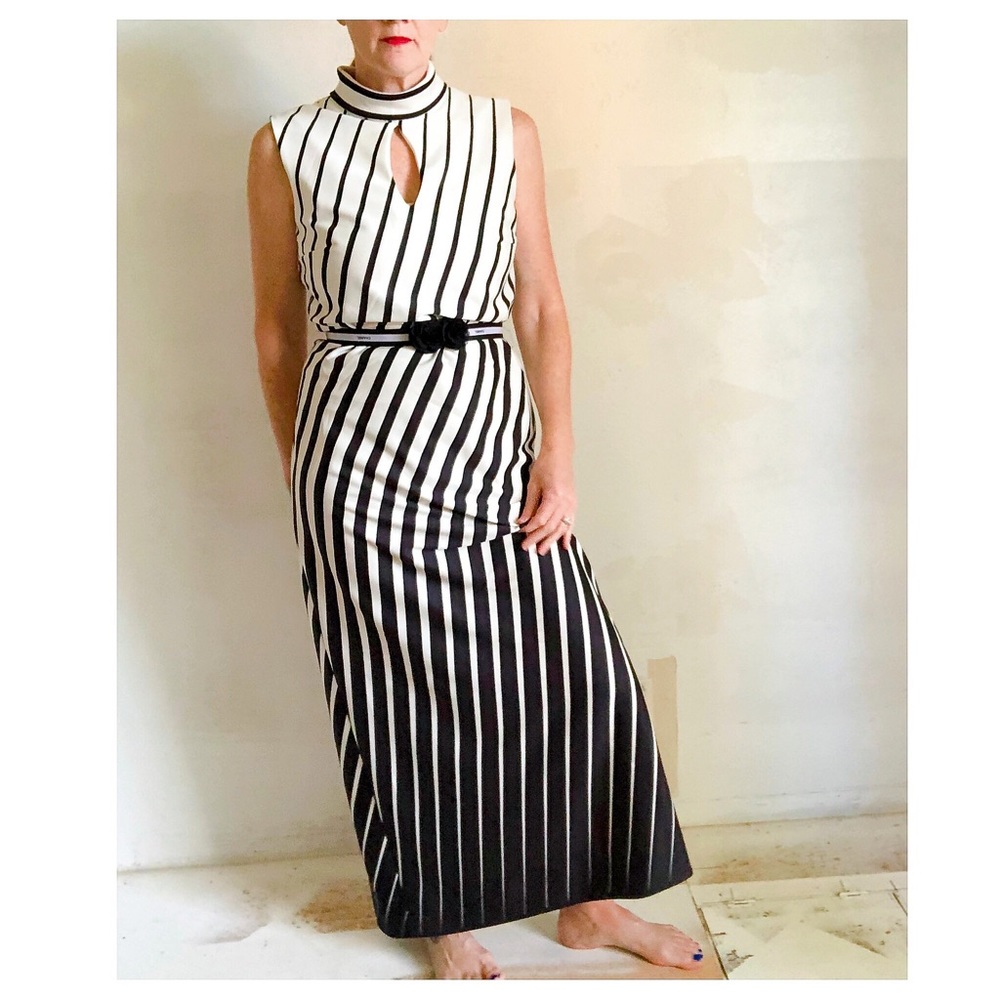 VTG 70’s Maxi Dress Ombré Striped Blk/Wht floor Size Large